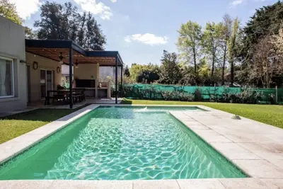 Image de Special home for Holidays pool and green park