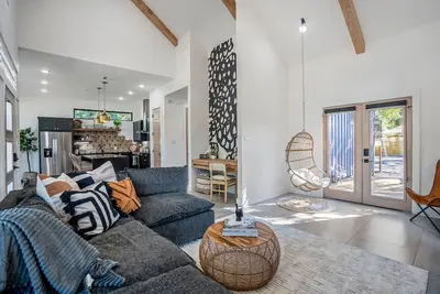 Image de Bohemian Cathedral @ East Downtown🔥🔥🔥🔥🔥