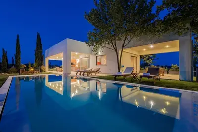 Image de Villa Verano - Spacious 5-Bdr & 5-Bth villa