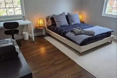 Image de Downtown Silver Spring Ranch home!