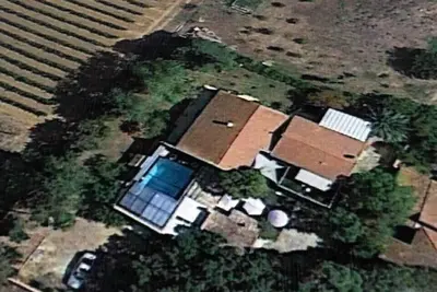 Image de Suite indépendante- Rdc de notre maison familiale au milieu d'un vignoble
