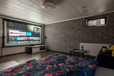 Cozy home cinema | Ps4 & Netflix
