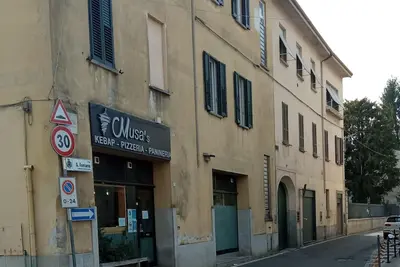 Image de Modest house