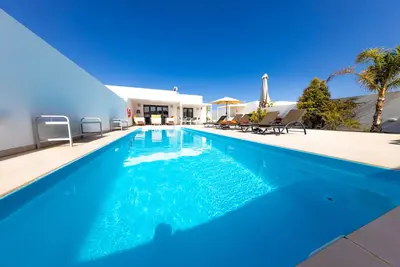 Image de Villa \"Casa Alice\" with 11 m. long private pool, large sun terrace, pool table