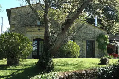 Image de Maison avec grand jardin et piscine chauffée dans l'Entre-deux-Mers