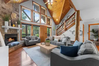 Image de Closest to Indoor & Outdoor Pool + 4 Huge Suites + Stone's throw to Sdc