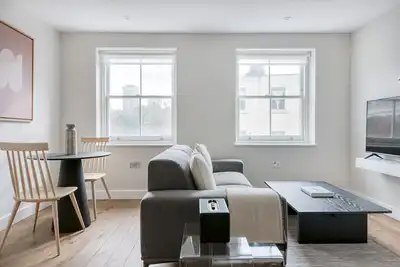 Image de Modern Waterloo 2br open plan with Balcony on Lower Marsh, by Blueground