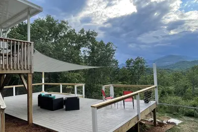 Image de Mountain View! ! Pets welcome-has a fenced yard. Lake access and river amenities