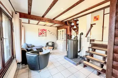Appartement dans une maison de vacances avec climatisation, Wifi, Tv, terrasse, animaux admis