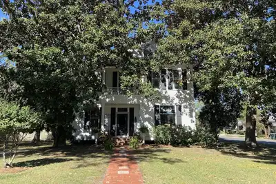 Image de Stay w/ Art at Garden District Gem: Neville House