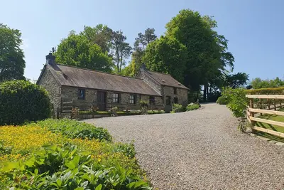 Image de Ty Barcud, pet friendly, character holiday cottage in