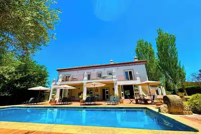 Image de Finca Maridadi - Luxury Spacious 5 Bed Villa & Pool Near Majestic town of Ronda