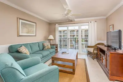 Image de Oceanfront Condominium with Great Amenities
