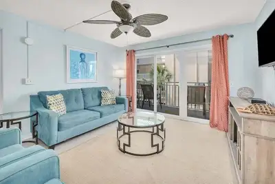 Image de Oceanfront Condominium with Great Amenities