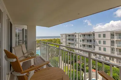 Image de St Simons Oceanfront Condominium
