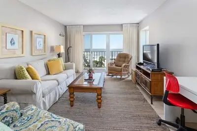 Image de Perfect Beachfront Condo with Direct Ocean View