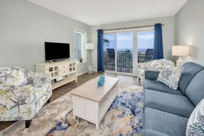 Image de Beachfront Condominium