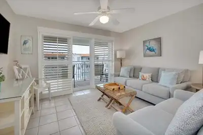 Image de Golden Isles Spacious Beachfront Condo