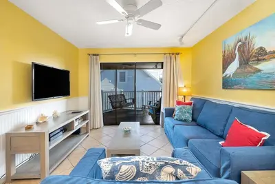 Image de Oceanfront Pet Friendly Condominium!