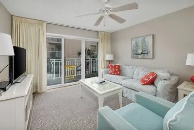 Image de Oceanfront Condominium in the Golden Isles!