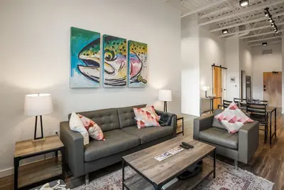 Image de Midtown Retreat - Condo w/ great location for skiing Bridger Bowl & Big Sky!