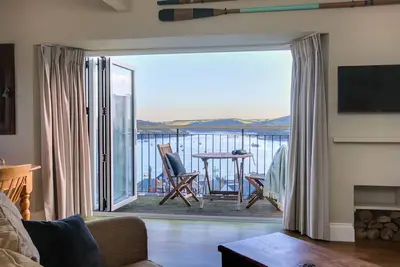 Image de Magdala - 5 Br property Sleeps 10 w/stunning views