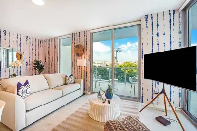 Image de One Bedroom Condo King Bed With City Views