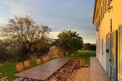 Image de Spacious country house with pool near the sea!