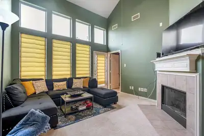 Image de Spacious Townhome With King Suite&Spa Tub