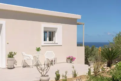 Perivoli SeaView Cottage, a Rural Bliss of Nature, Close to tavernas & beach