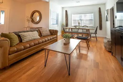 Home in the Historic Coronado District 2bed, 1 bath