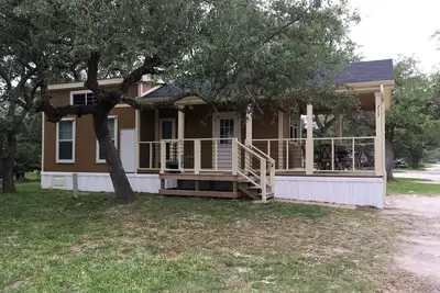 Image de Relaxing L'il Cozy Cottage