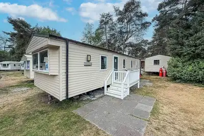 Image de Beautiful 8 berth caravan at Wild Duck Haven Park in Norfolk ref 11195sc