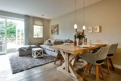 Image de Modern. Garten. Entspannung. - Hues Frieda - Objekt-id: Htt/02 - Haus Alte Dorfstraße