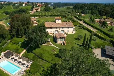 Image de Villa à Tavarnelle Val Di Pesa avec 6 chambres à coucher, 12 couchages