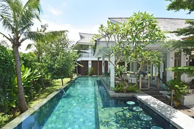 Image de Ultra Luxury | 1000m2 | 15 Staff | Best In Villa Dining in Bali | Ac throughout