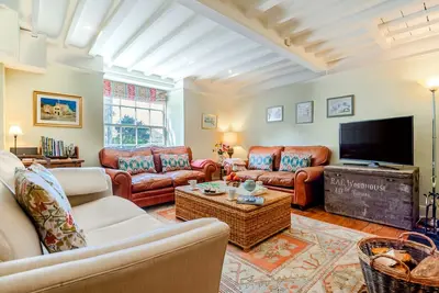 Image de Wyvern Cottage - Trois Chambres Maison, Couchages 6