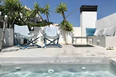 Image de Luxury architect renovated fisherman's house | sunny rooftop pool and sea views