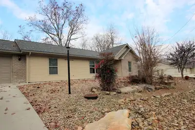 Image de Winter escape in #1 Retirement Community in Tn.
