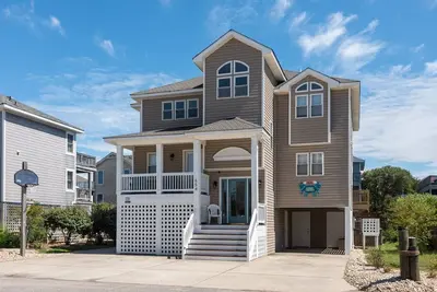 Image de Craba-Cabana: Surf, Sand, and a Private Pool; Community Pool and Tennis Court