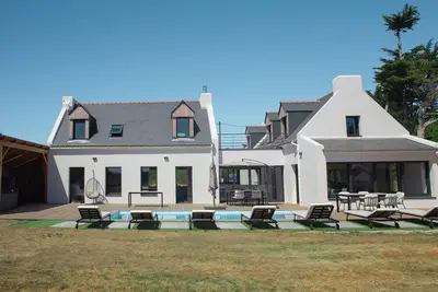 Image de La villa Métairie et ses équipements de standing est un bien unique sur l’ile.