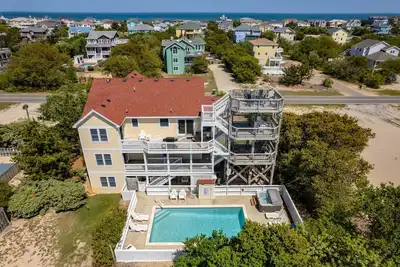 Image de A Shore Pleasure: 3 story deck with Awesome Views, Private Pool & Hot Tub