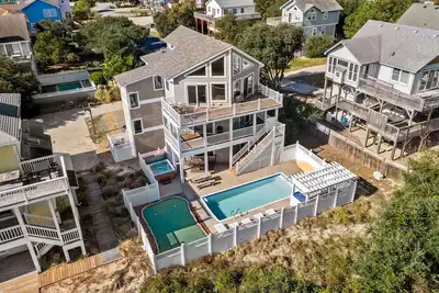 Image de And Breathe: Pool/Hot Tub, Rec Room, Putting Green