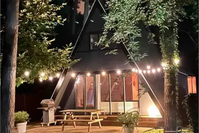 Image de Cozy chalet in the woods near Maastricht