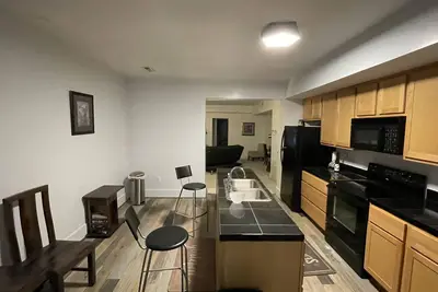 Image de 2 Bedroom Apt. Near Otr, Findley Market, Brewery District & Downtown