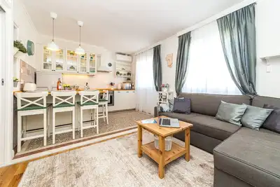 Image de Miltoni - Lux and Cozzy 2br apartment with private garage, close to city center