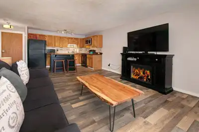 Image de Condo 2 Br in Dillon sleeps 5, Pool and Hot Tub