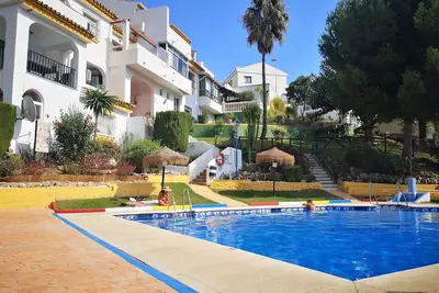 Image de Beautiful 1 bedroom with pool and parking!