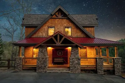 Image de Abundantly Blessed | By Colonial Properties