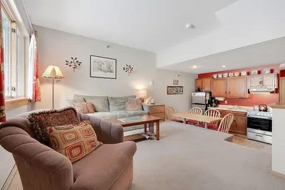 Sunrise A-122 | 1 Bed, 1 Bath